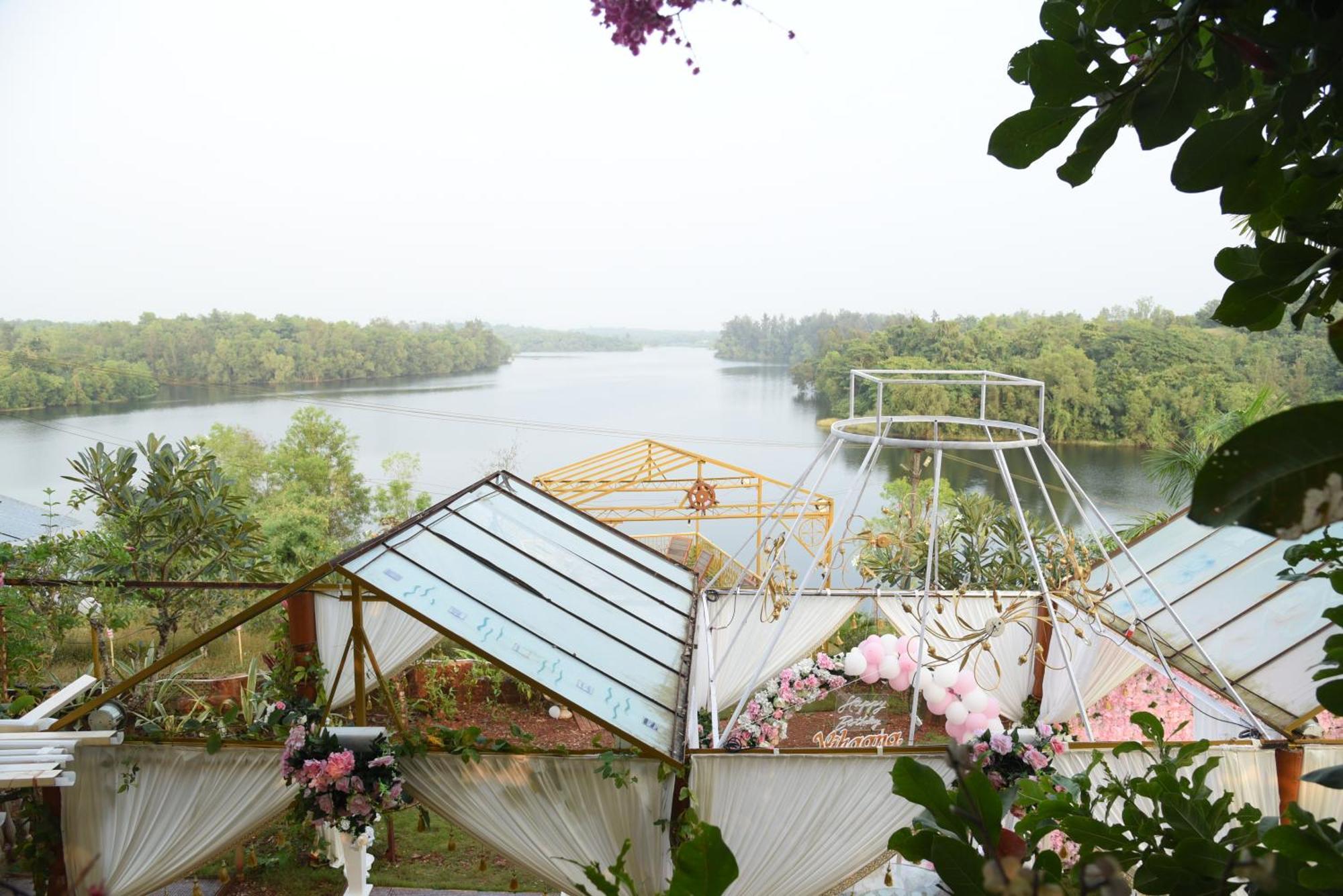 Sona Villa, The Lake Chalet Kudal  Dış mekan fotoğraf