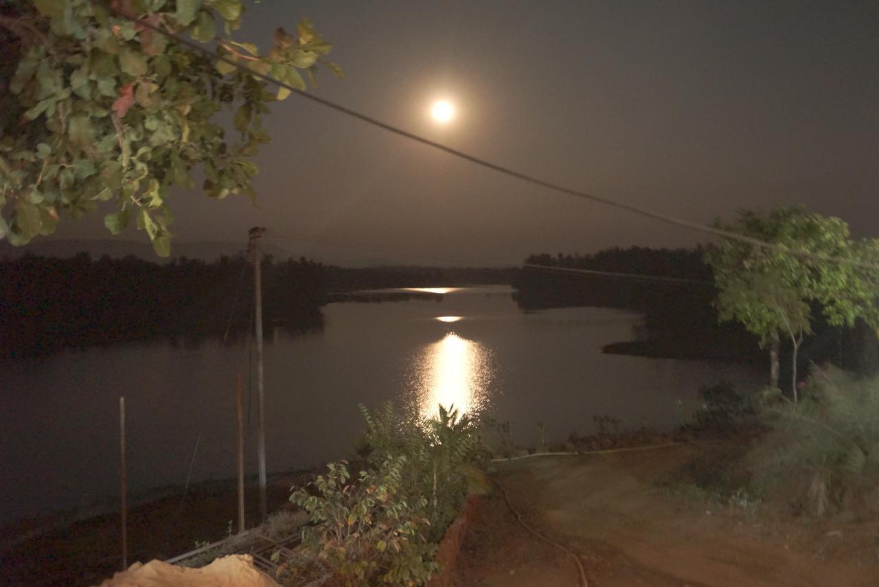 Sona Villa, The Lake Chalet Kudal  Dış mekan fotoğraf